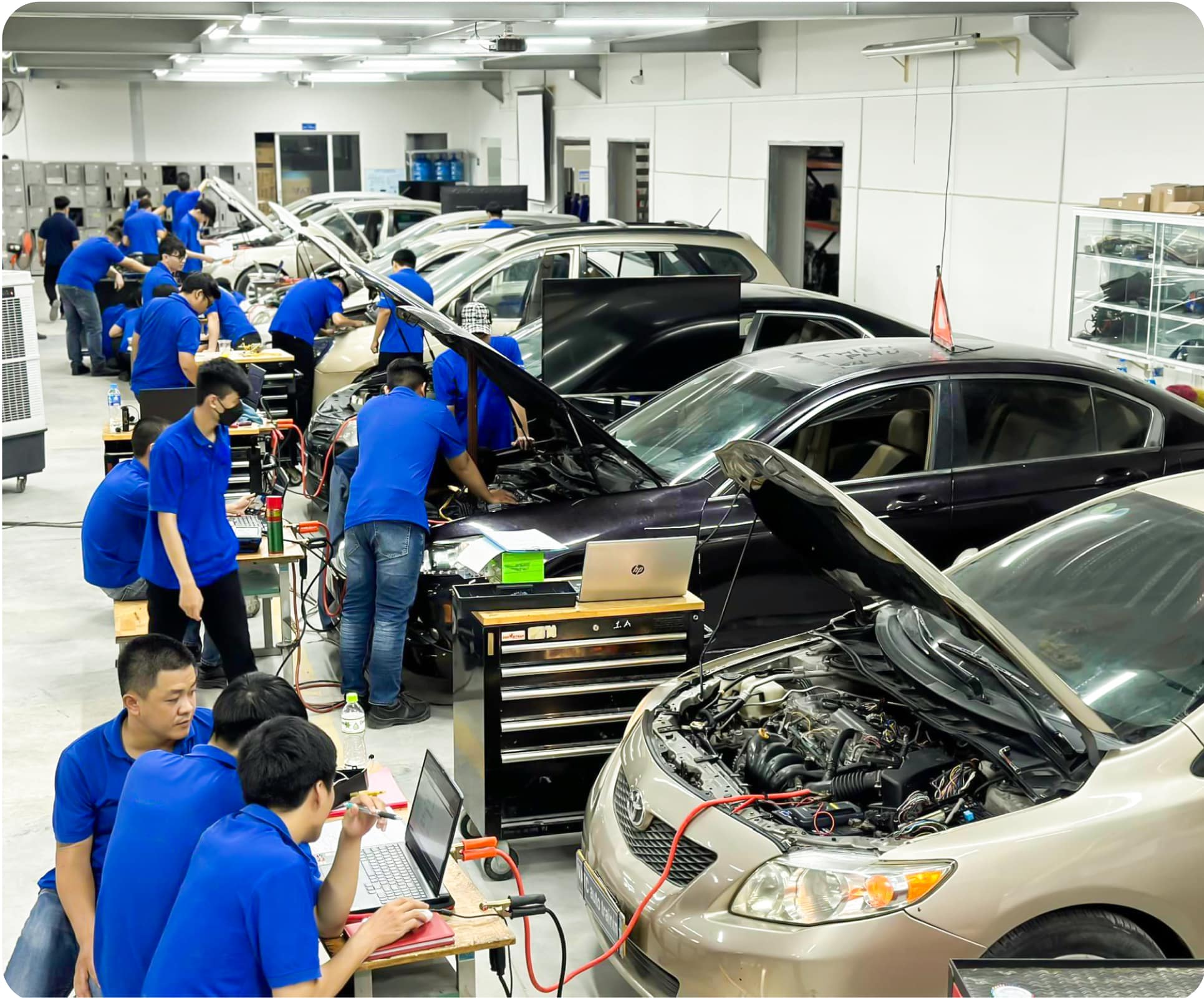 Văn Phòng Số 10 - Trường Trung cấp nghề Nghiệp vụ Bình Dương - Chuyên đào tạo các hạng giấy phép lái xe, đào tạo nghề