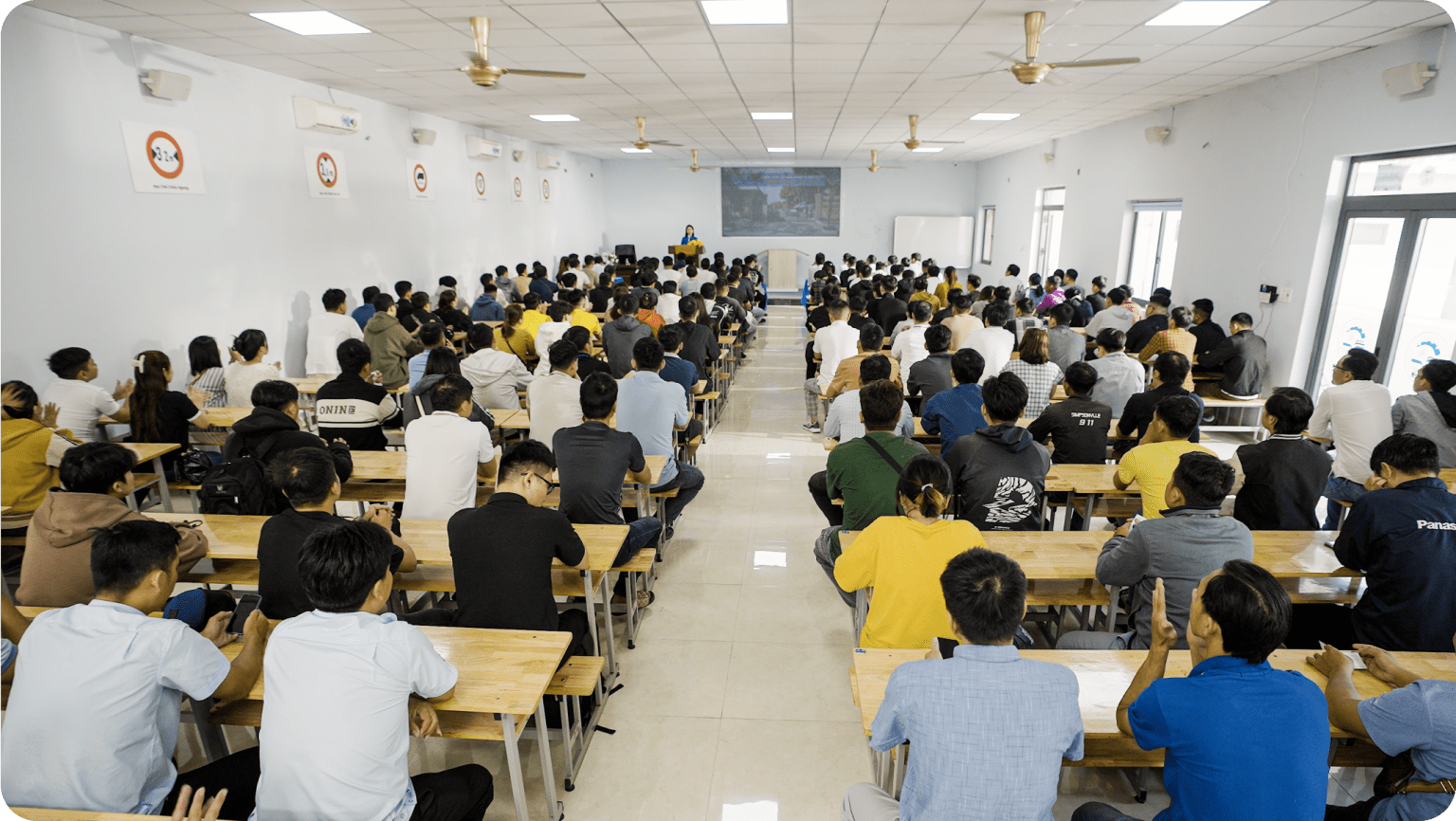 Văn Phòng Số 10 - Trường Trung cấp nghề Nghiệp vụ Bình Dương - Chuyên đào tạo các hạng giấy phép lái xe, đào tạo nghề