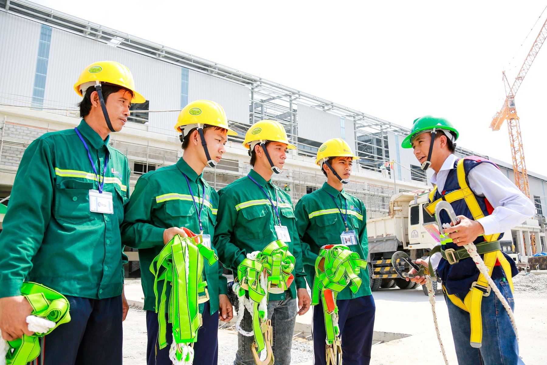 Văn Phòng Số 10 - Trường Trung cấp nghề Nghiệp vụ Bình Dương - Chuyên đào tạo các hạng giấy phép lái xe, đào tạo nghề