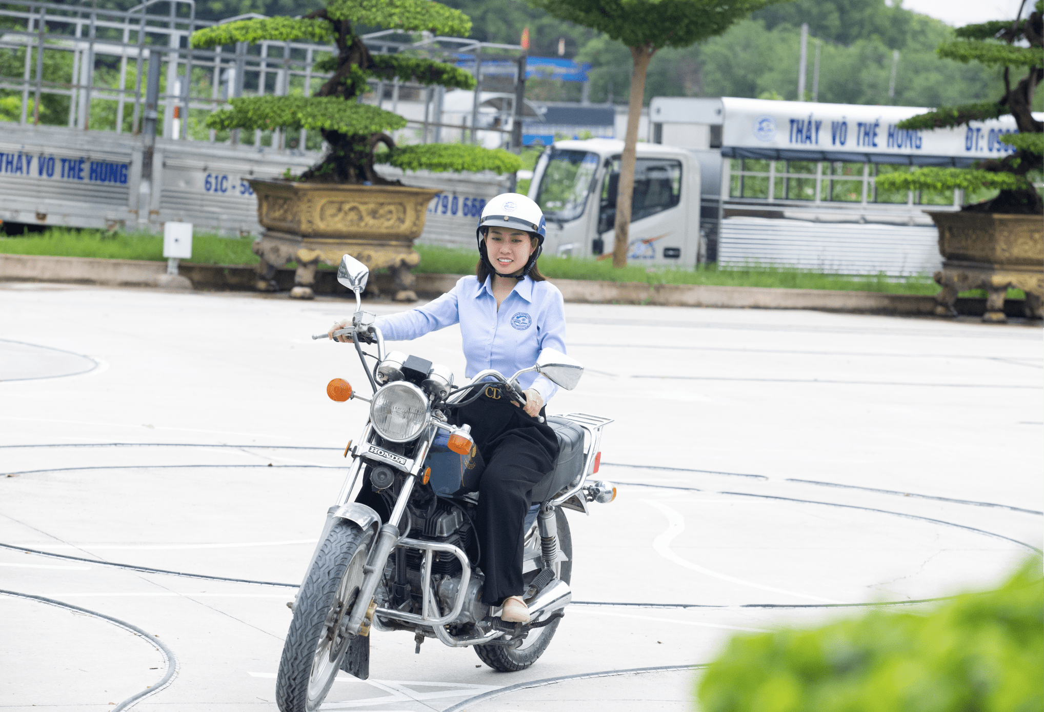 Văn Phòng Số 10 - Trường Trung cấp nghề Nghiệp vụ Bình Dương - Chuyên đào tạo các hạng giấy phép lái xe, đào tạo nghề