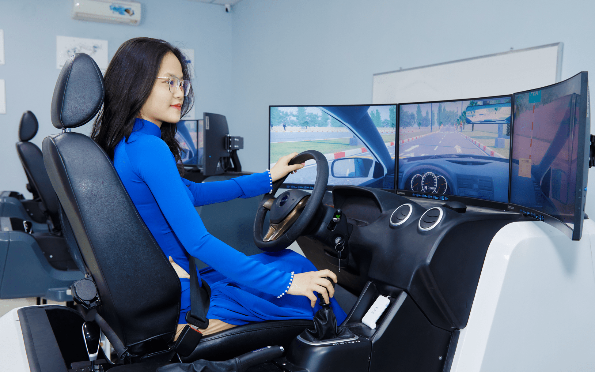 Văn Phòng Số 10 - Trường Trung cấp nghề Nghiệp vụ Bình Dương - Chuyên đào tạo các hạng giấy phép lái xe, đào tạo nghề