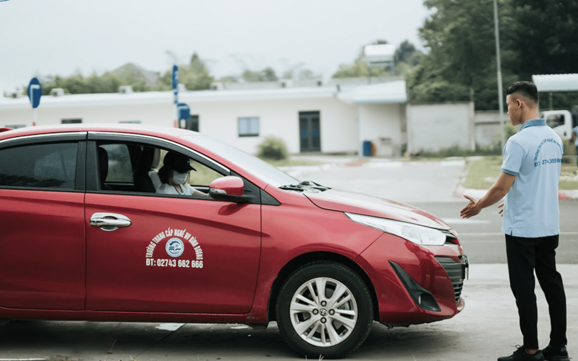 Văn Phòng Số 10 - Trường Trung cấp nghề Nghiệp vụ Bình Dương - Chuyên đào tạo các hạng giấy phép lái xe, đào tạo nghề