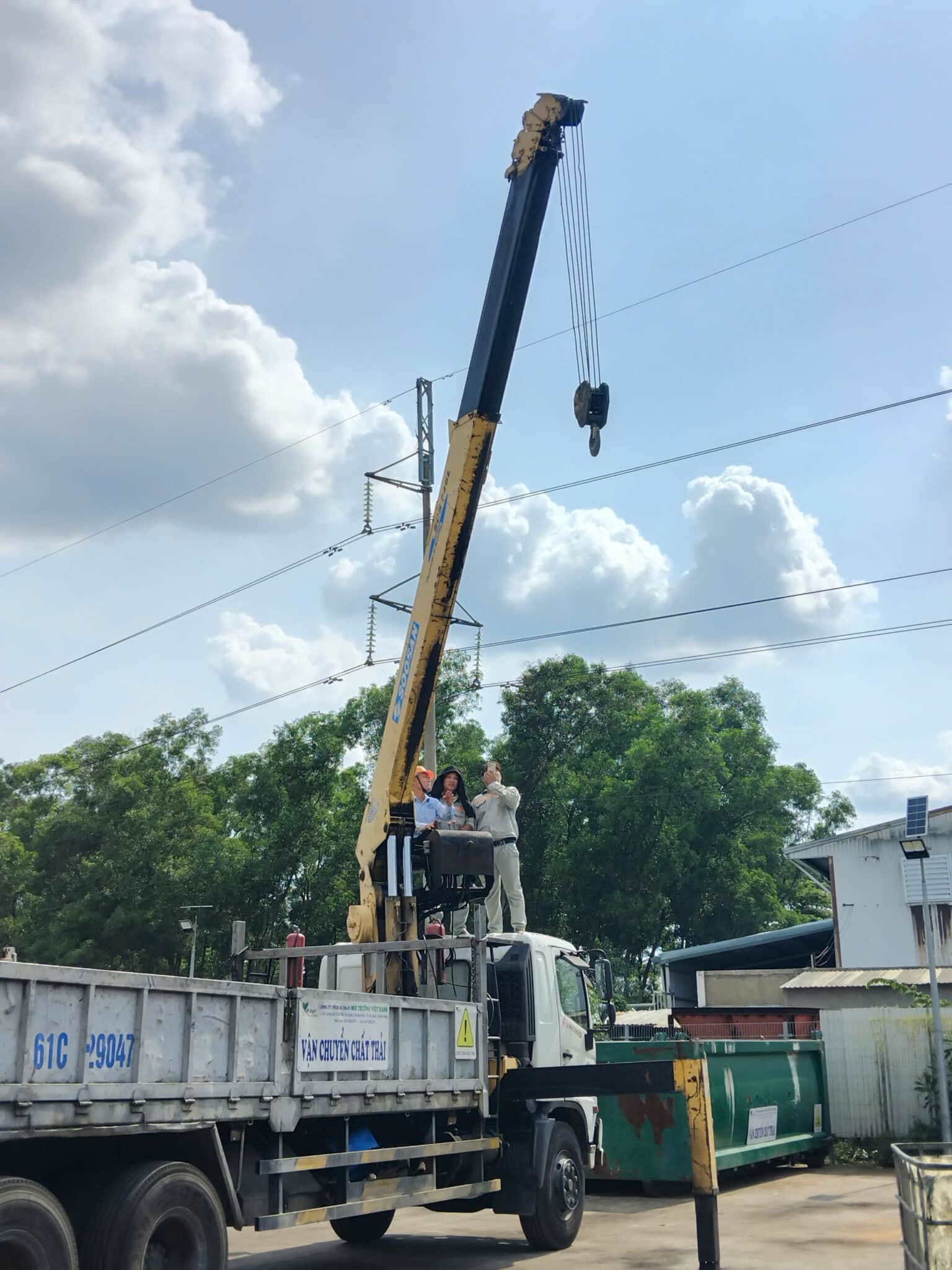 Văn Phòng Số 10 - Trường Trung cấp nghề Nghiệp vụ Bình Dương - Chuyên đào tạo các hạng giấy phép lái xe, đào tạo nghề